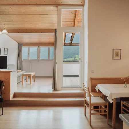 Haus Kalterersee كالدورا