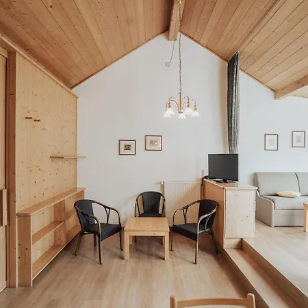 Haus Kalterersee 3* كالدورا